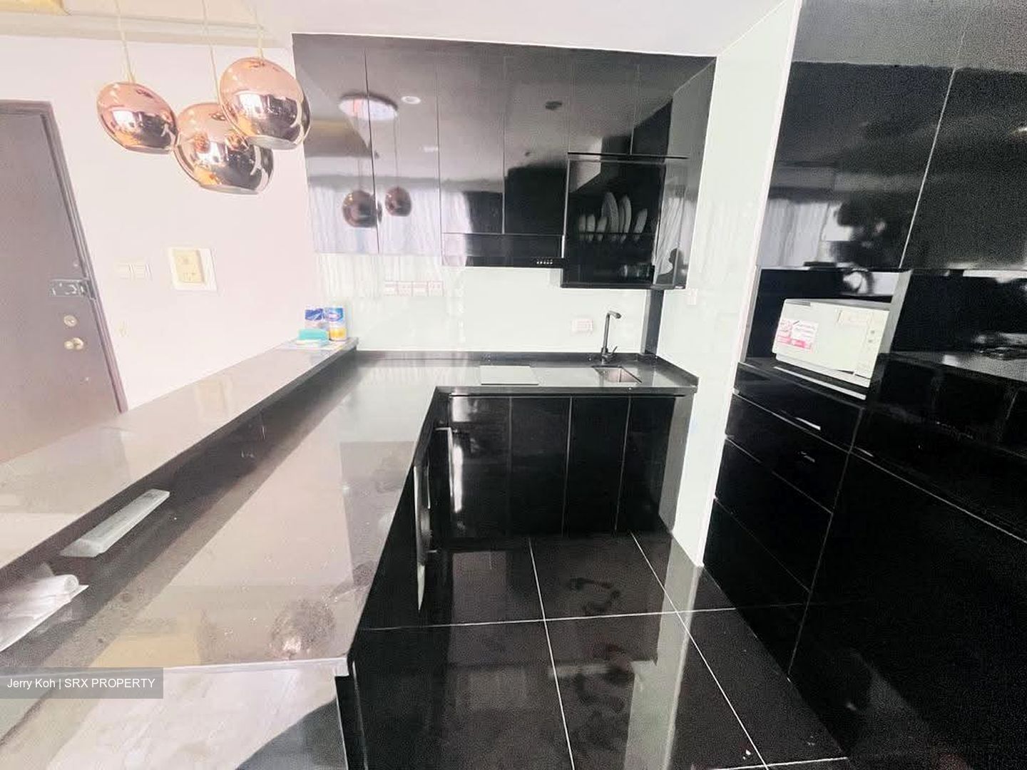 UE Square (D9), Apartment #634150511